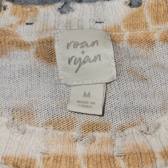 Roan + Ryan Frayed Distressed Hem Wool Cashmere Blend  Sweater Sz MED - Picture 4 of 5